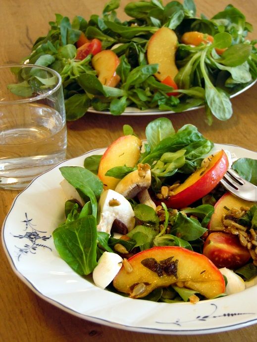 Rezeptbild: Salat mit karamellisiertem Apfel