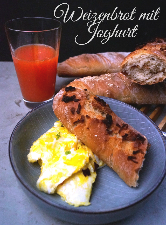 Rezeptbild: schnelle Weizenbrotstangen mit Joghurt