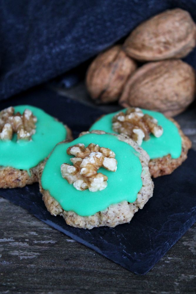 Rezeptbild: Walnuss-Pfefferminz-Kekse