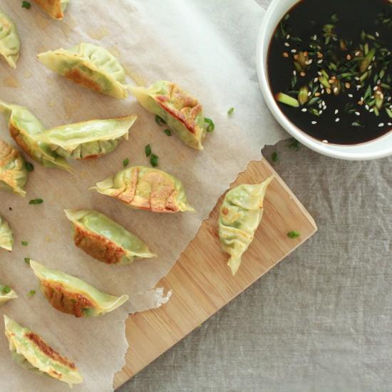Rezeptbild: Erbsen-„potstickers“ mit süsser Sojasauce