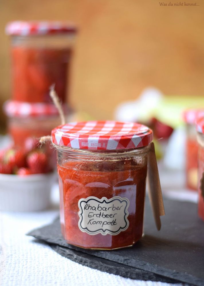 Rezeptbild: Rhabarber-Erdbeer Kompott