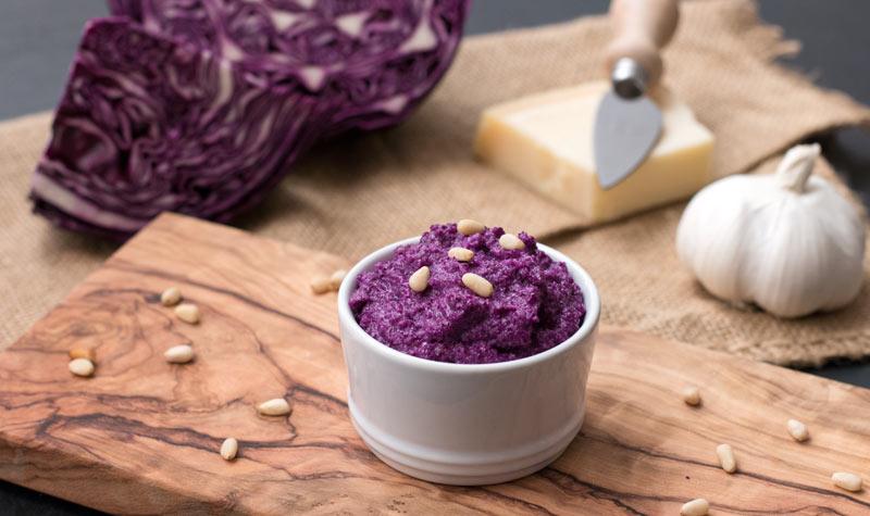 Rezeptbild: Pesto mal anders: Rotkohl-Pesto