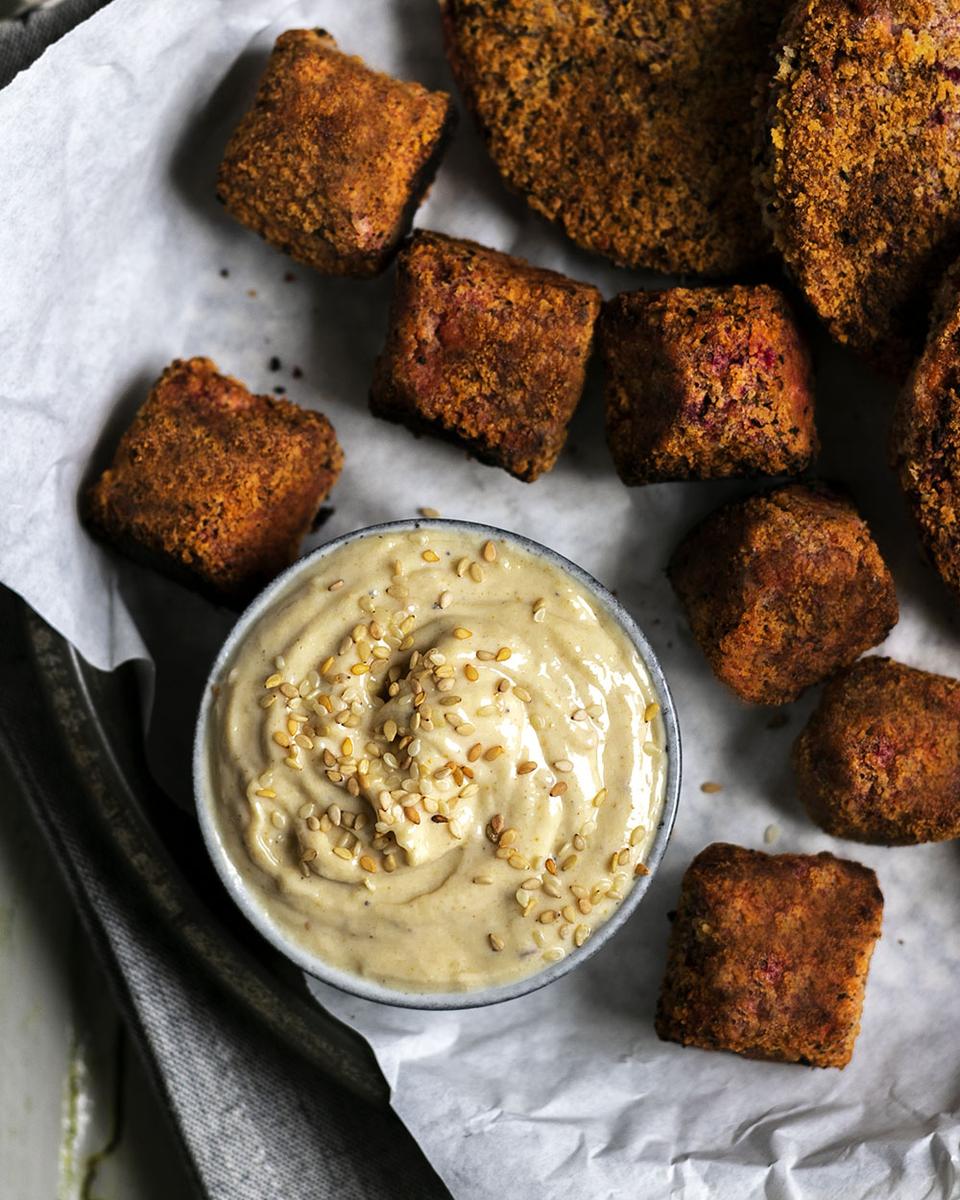 Rezeptbild: Einfacher Tahini-Zitronen-Dip aus 5 Zutaten | Der perfekte Dip für dein veganes Abendessen