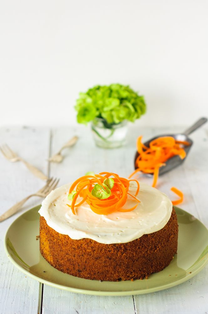 Rezeptbild: Super saftiger Karottenkuchen mit Frischkäsefrosting 