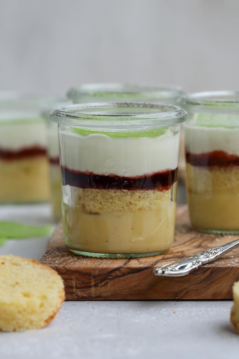 Rezeptbild: Mini-Schwedentörtchen im Glas