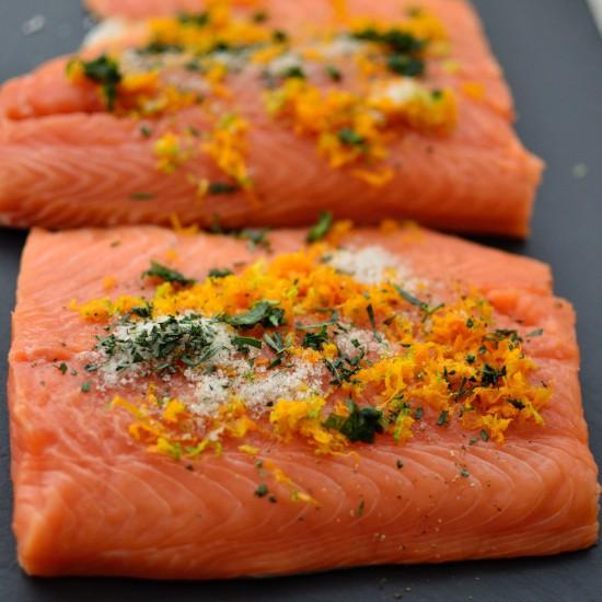 Rezeptbild: Gebeizter Lachs mit Orange, Estragon und Vanilla