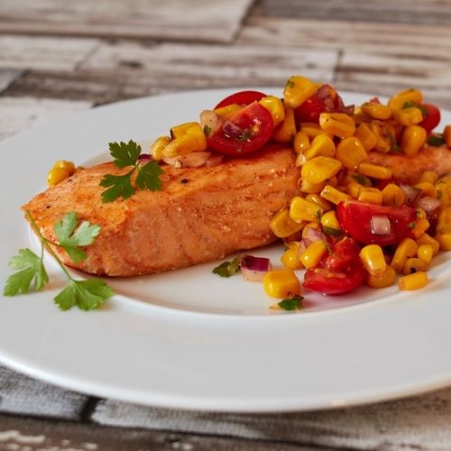 Rezeptbild: Lachsfilet mit Mais Salsa