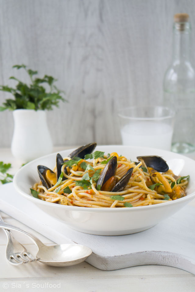 Rezeptbild: Spaghetti mit Miesmuscheln und Tomaten-Ouzo Sauce