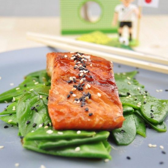 Rezeptbild: Teriyaki Lachs auf Sesam-Zuckerschoten