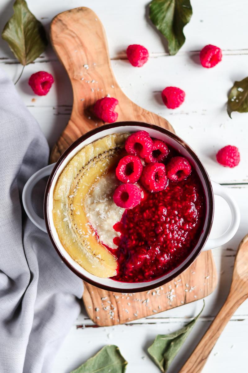 Rezeptbild: Gesundes "Heiße Liebe" Porridge mit karamellisierte Banane (vegan, gf)