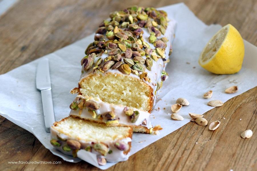 Rezeptbild: Zitroniger Mascarponekuchen mit Pistazien