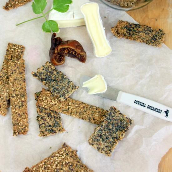 Rezeptbild: Nusscracker mit Rosmarin & Knoblauch