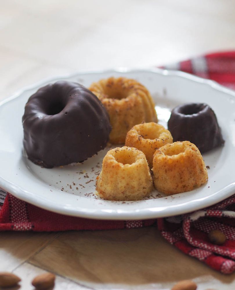 Rezeptbild: Marzipan-Gugelhupf