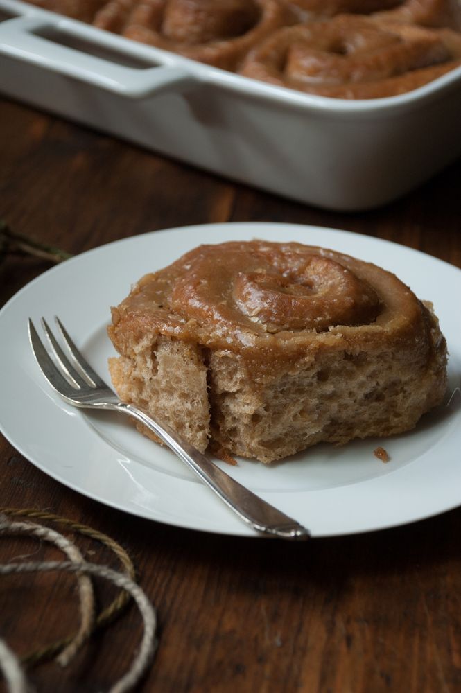 Rezeptbild: Pumpkin Spice Schnecken mit karamelliger Glasur