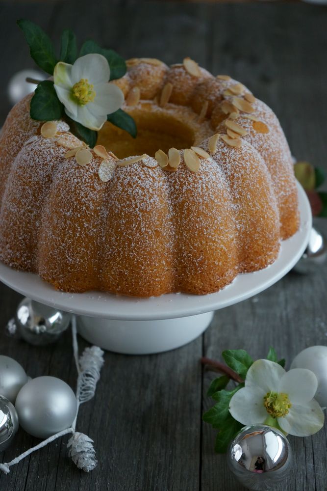Rezeptbild: Eierlikör-Mandel-Gugelhupf