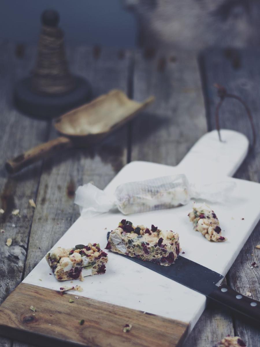 Rezeptbild: SCHOKORIEGEL MIT HIMBEERE & CRISP