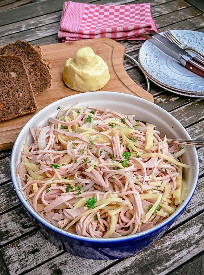 Rezeptbild: Wurstsalat mit Käse 