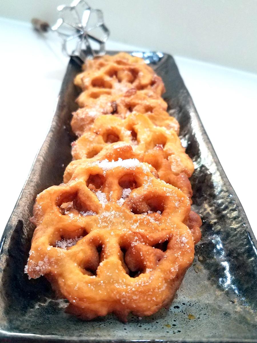 Rezeptbild: Rosetten Fritters zum Karneval
