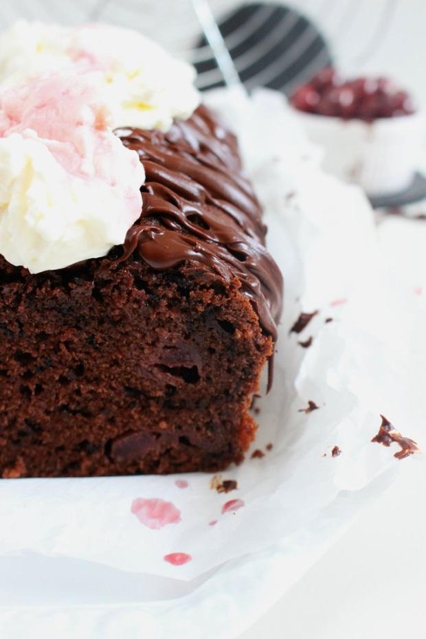 Rezeptbild: Schwarzwälder-Kirsch Kastenkuchen