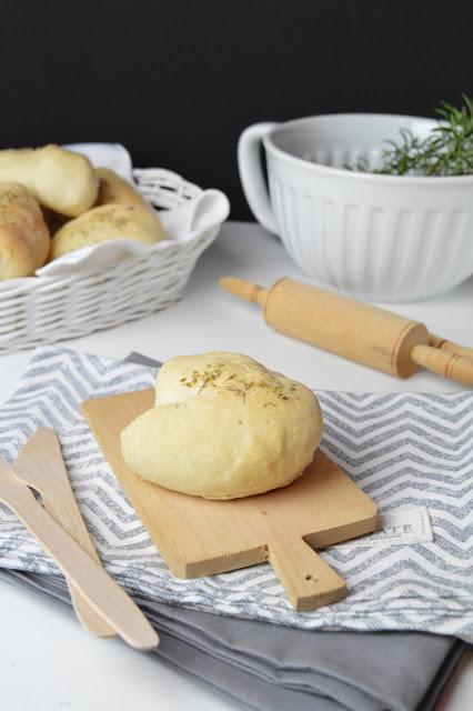 Rezeptbild: Pizza Buns mit Knoblauchfüllung