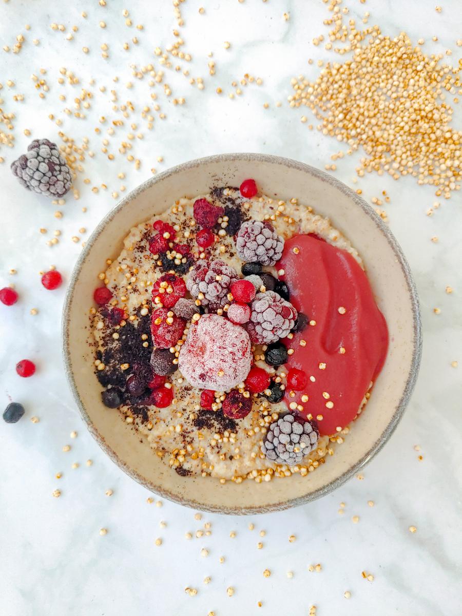 Rezeptbild: Beeren-Porridge Power Frühstück