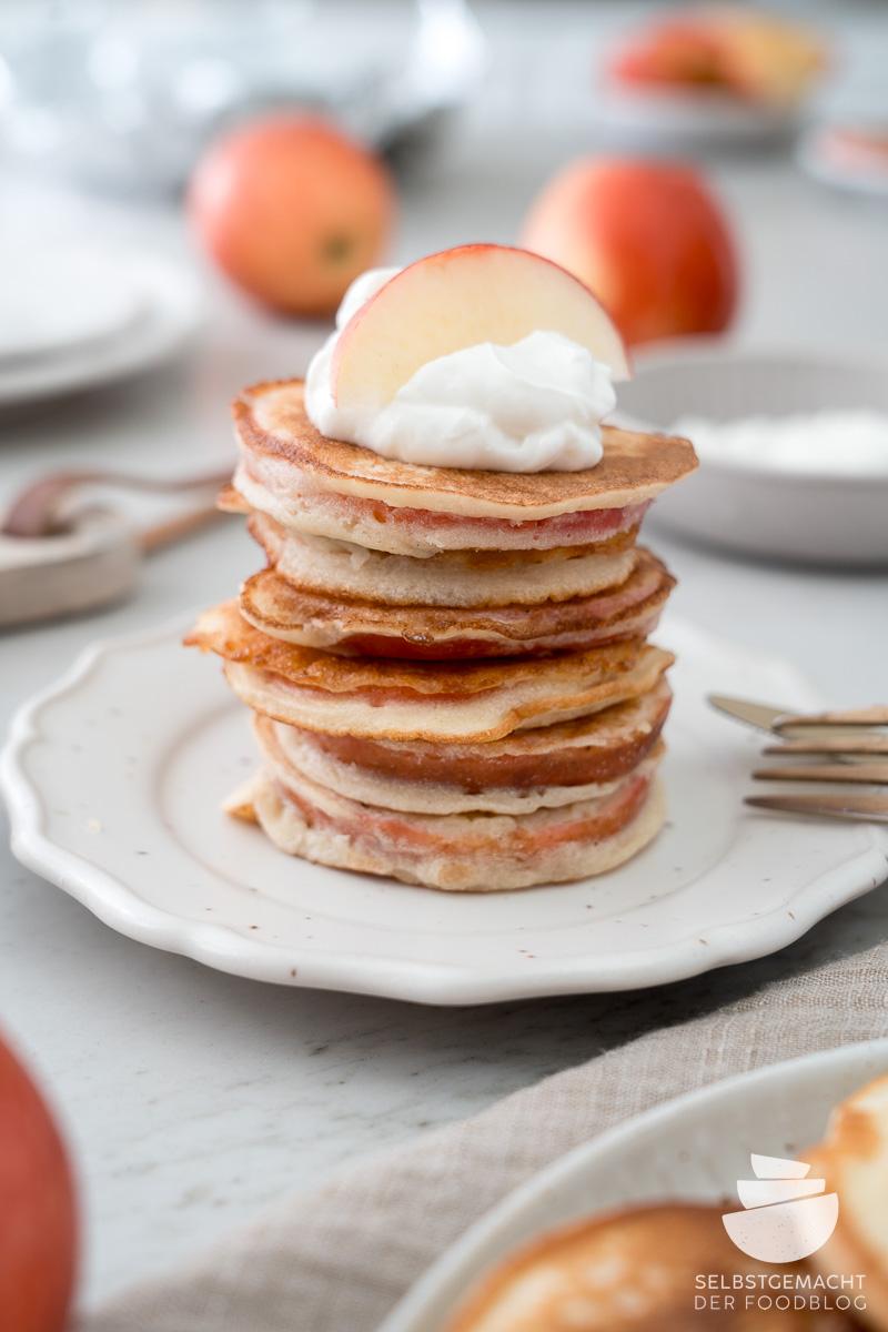 Rezeptbild: Gesündere Apfelküchlein mit Skyr