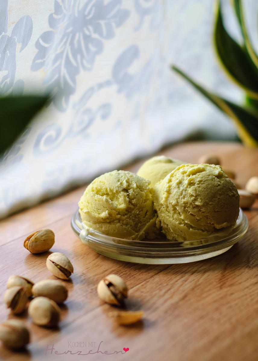 Rezeptbild: Pistazieneis