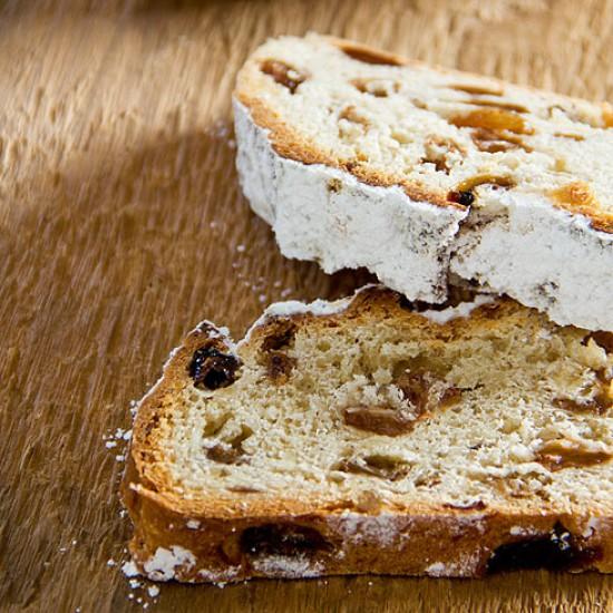 Rezeptbild: Erzgebirgischer Weihnachtsstollen
