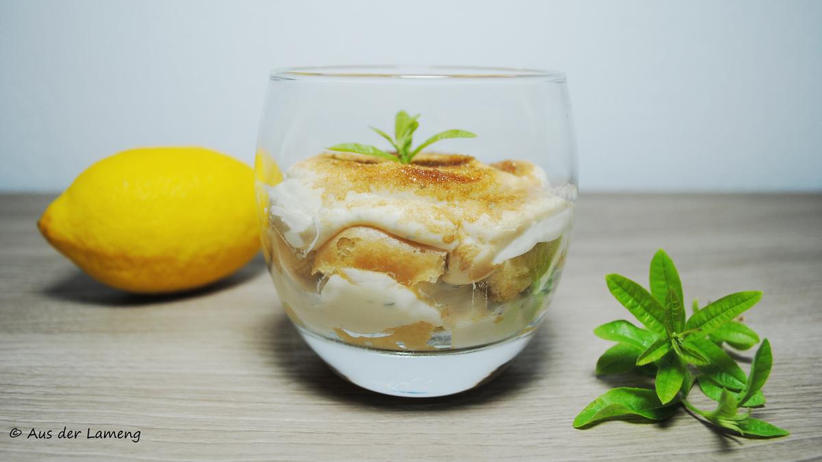 Rezeptbild: Zitronenverbene-Mascarponecreme mit Rum