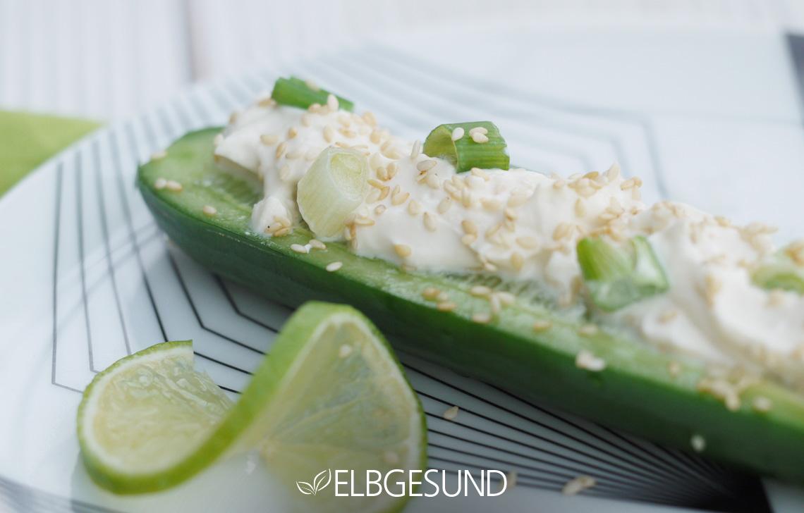 Rezeptbild: Leichter Gurken-Snack nach Jamie Oliver’s Superfood