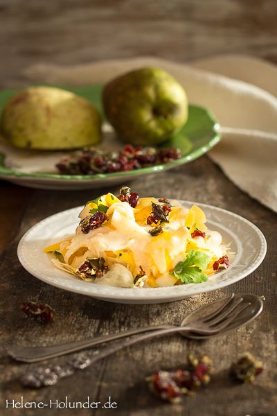 Rezeptbild: Nachgekocht: Salat aus Kürbis und Pastinake mit Canberra-Krokant, natürlich vegan!