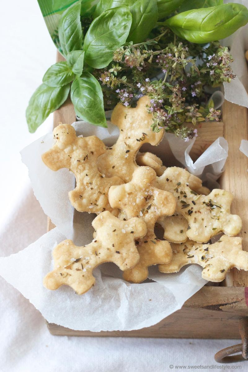 Rezeptbild: Cracker mit Kräutern