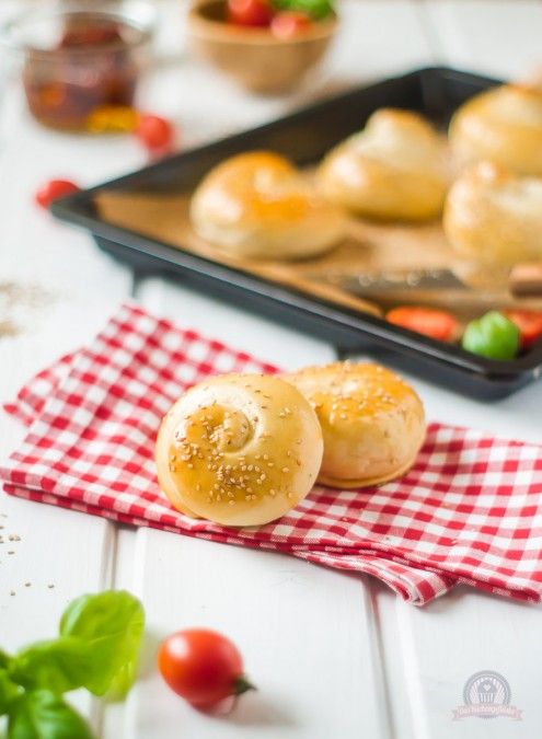 Rezeptbild: Mediterrane Käseschnecken