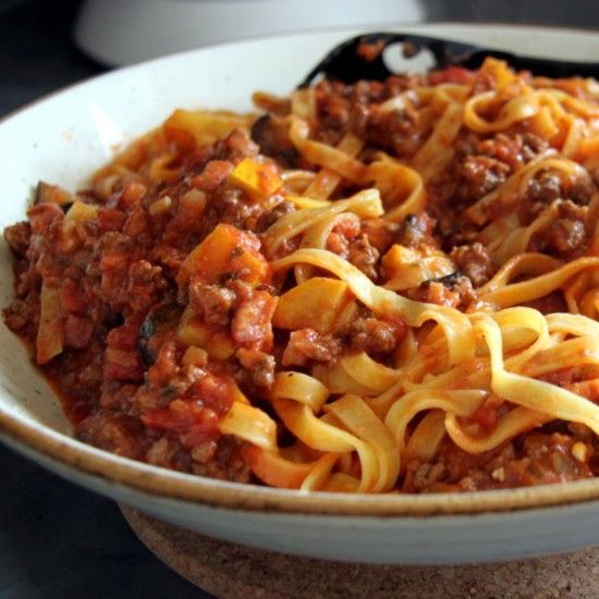Rezeptbild: Tagliatelle mit Gemuese-Fleisch Sauce