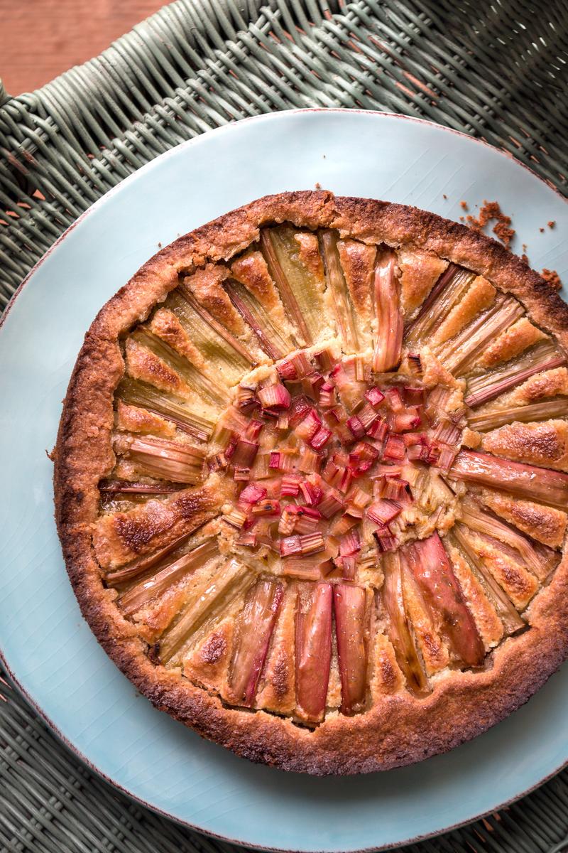 Rezeptbild: Rhabarberkuchen mit Mandelcreme