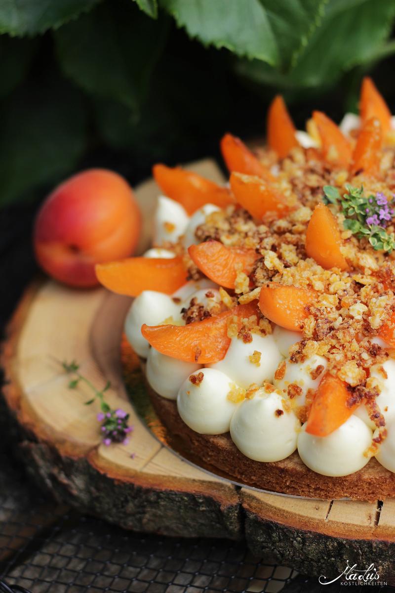 Rezeptbild: Aprikosen Knuspertarte mit Zitronenthymian