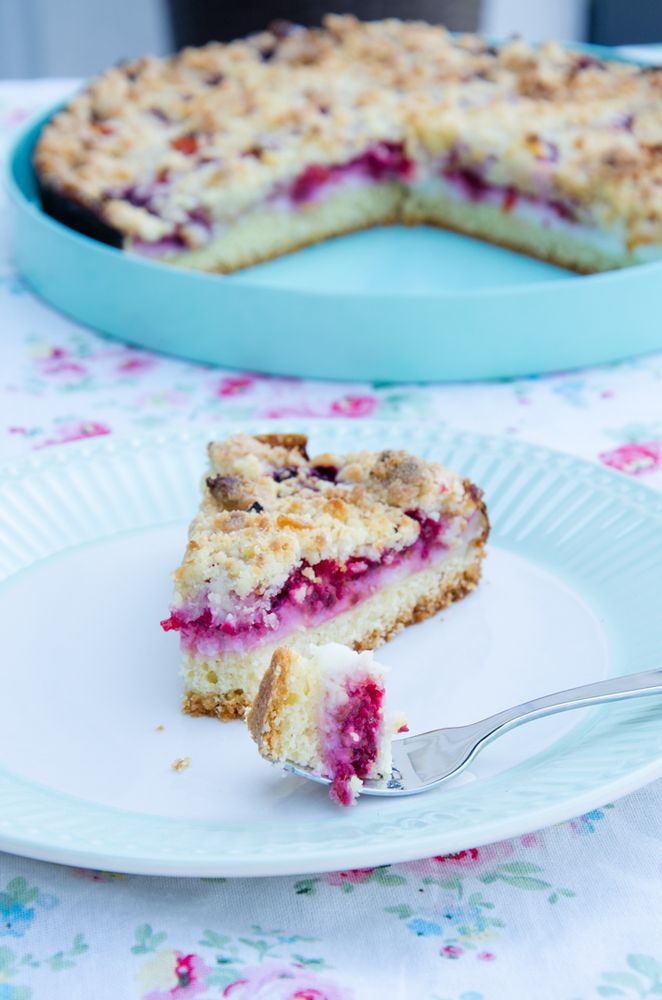Rezeptbild: Himbeer Kokos Streuseltorte