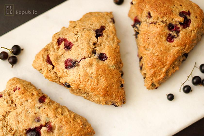 Rezeptbild: Scones mit frischen Beeren