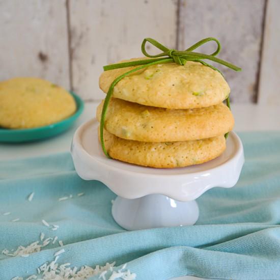 Rezeptbild: White Chocolate Cookies mit Pistazien und Kokos
