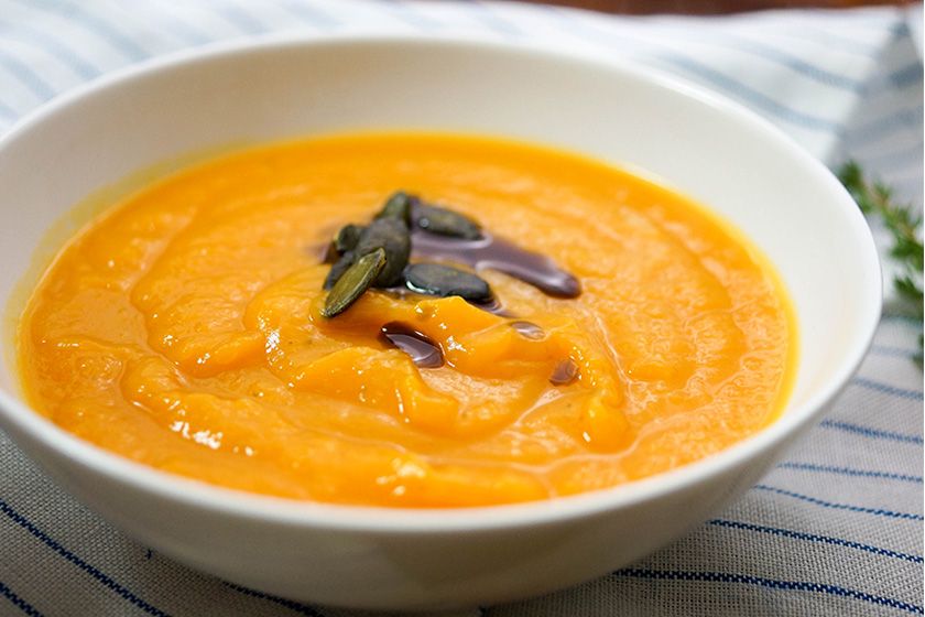 Rezeptbild: Butternusskürbissuppe mit Süßkartoffeln