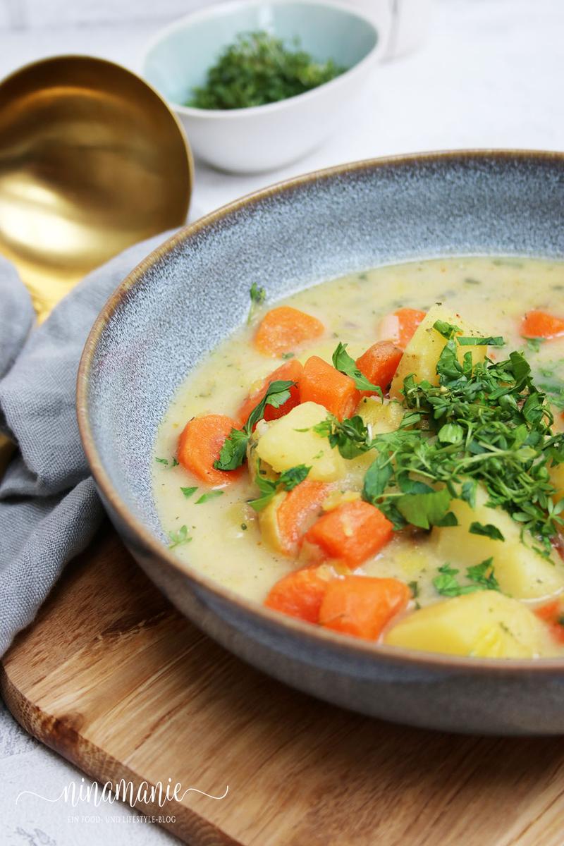 Rezeptbild: Kartoffel-Karotten-Eintopf mit Ziegenfrischkäse