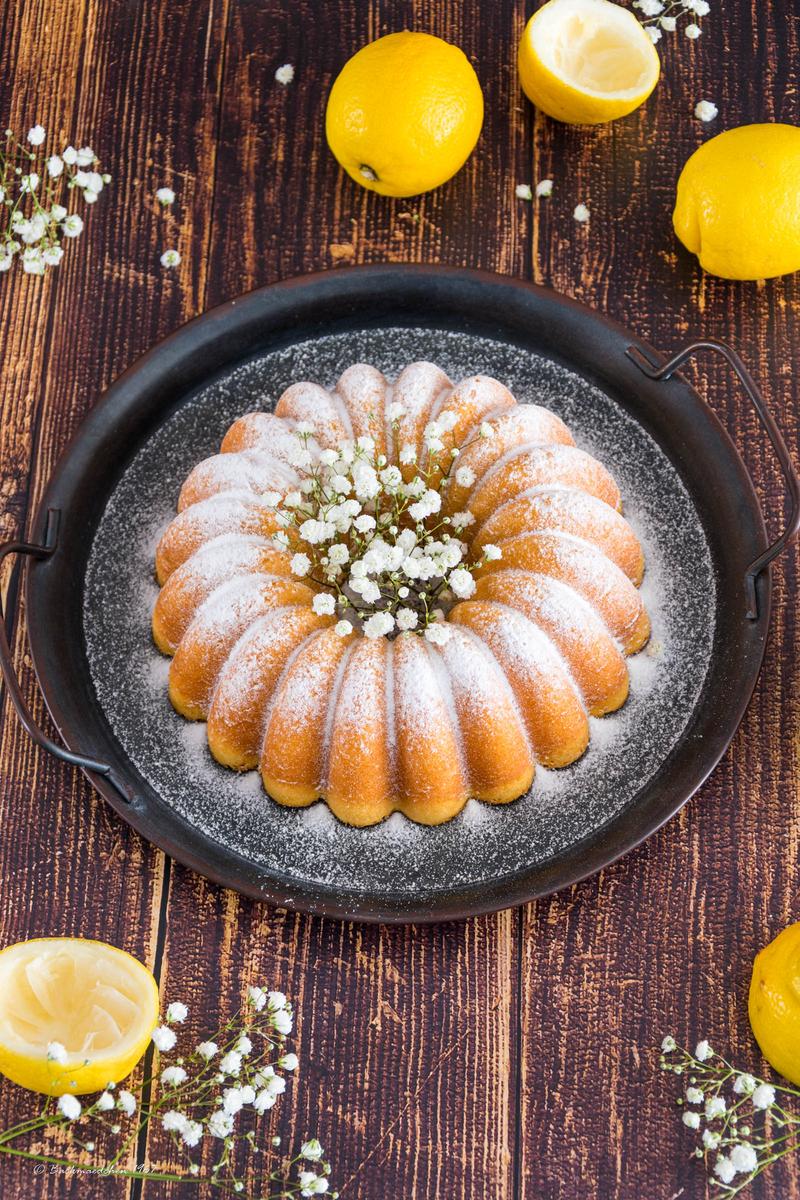 Rezeptbild: Zitronen-Biskuit Gugelhupf