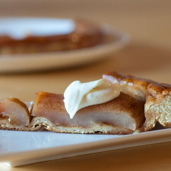 Rezeptbild: Birnen Tarte Tatin mit Briocheteig