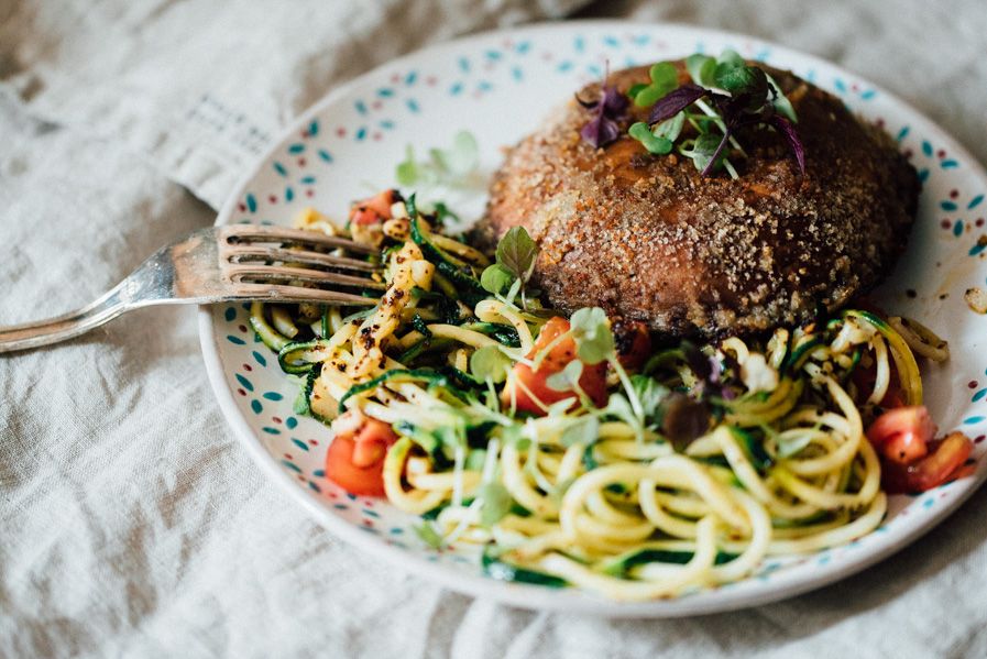 Rezeptbild: gebratener Pilz an Zucchini Spaghetti