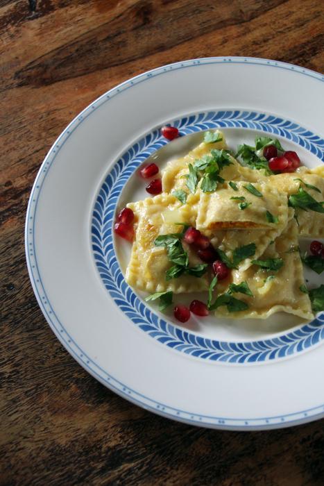 Rezeptbild: Ravioli mit Kürbis-Marzipan-Füllung