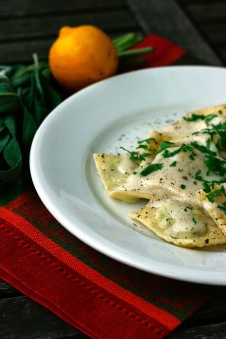 Rezeptbild: Ravioli mit Rucola-Ricotta-Füllung