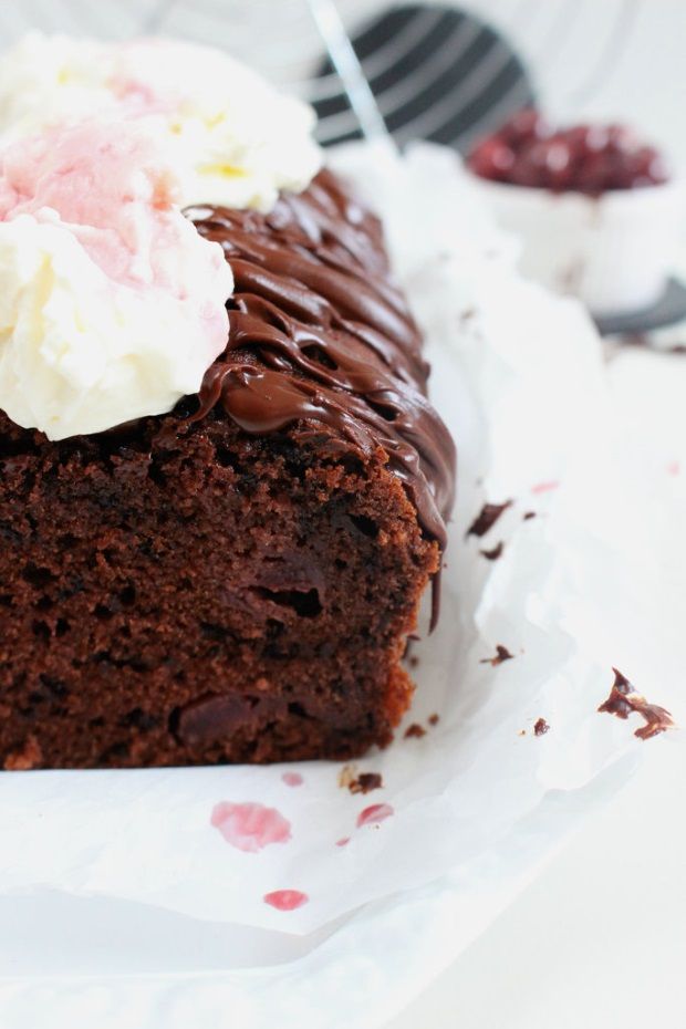 Rezeptbild: Schwarzwälder-Kirsch Kastenkuchen