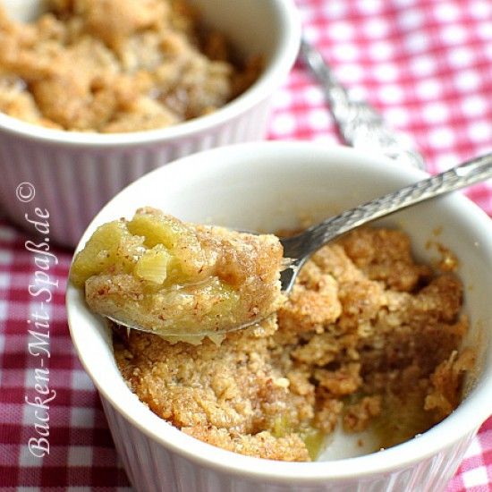 Rezeptbild: Rhabarber Crumble