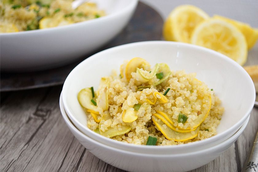 Rezeptbild: Quinoa mit Zucchini und Zitrone
