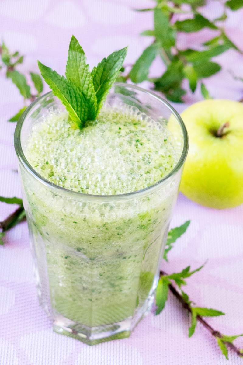 Rezeptbild: Granny Smith – Minze Smoothie